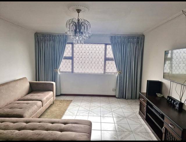 6 BEDROOM HOUSE FOR SALE IN CRAVENBY